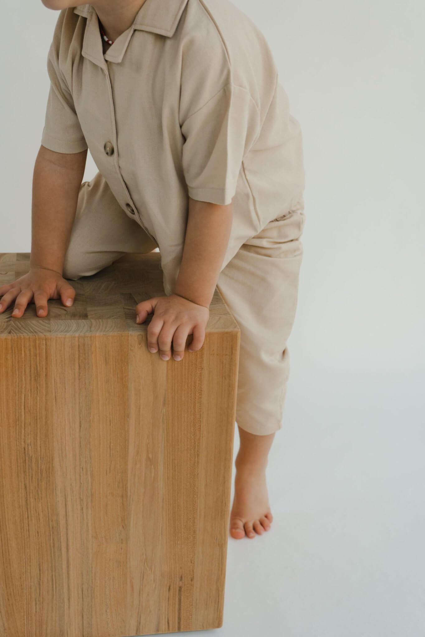 Cream shop linen trousers